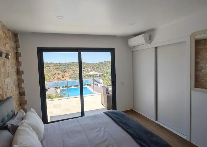 The View House Вилла